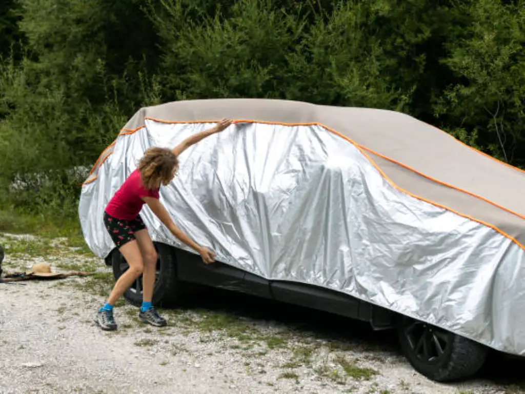 cómo proteger la pintura del coche del sol