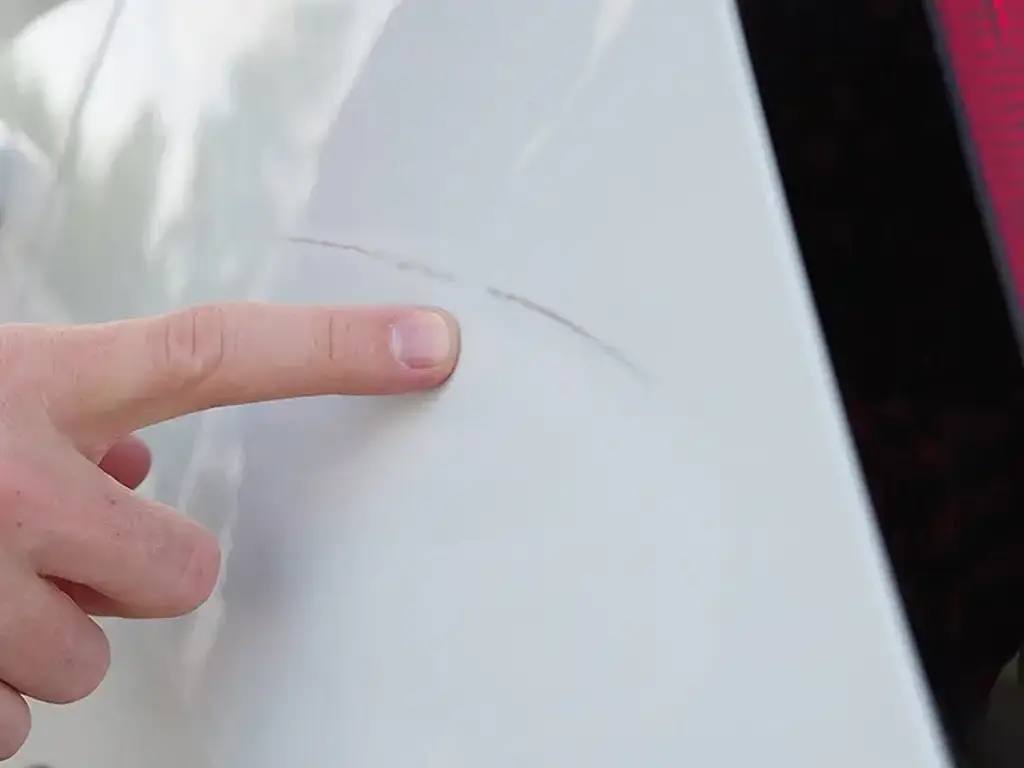 Reparación de arañazos en el coche