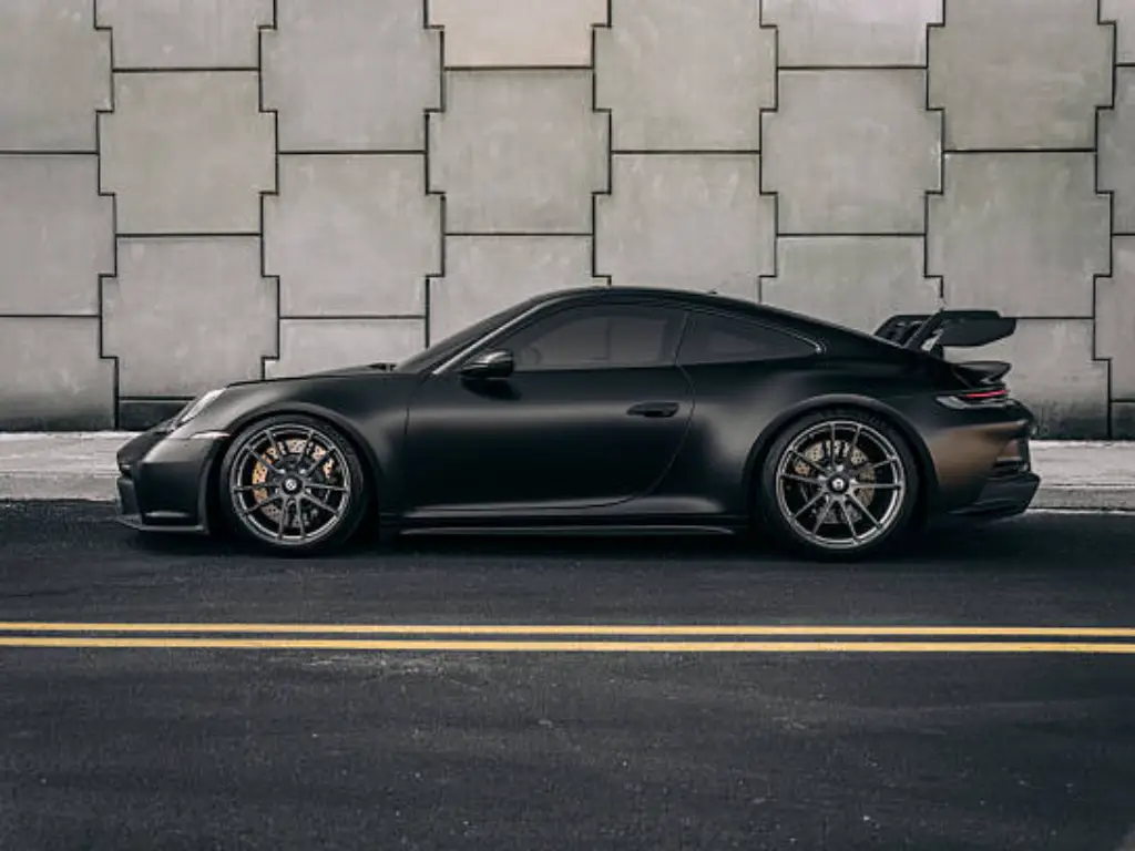 how much does it cost to wrap a car matte black